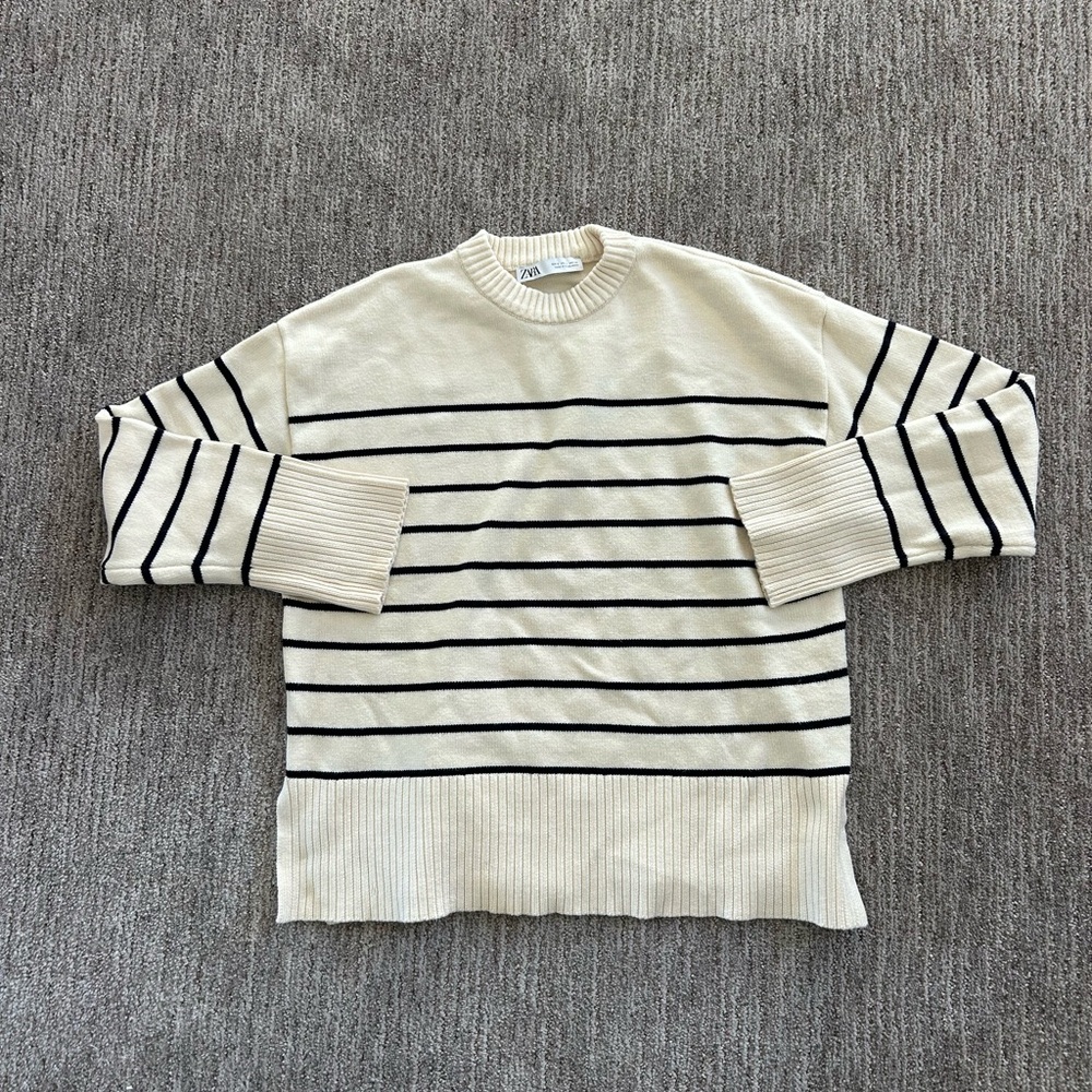 NWOT Zara Sweater